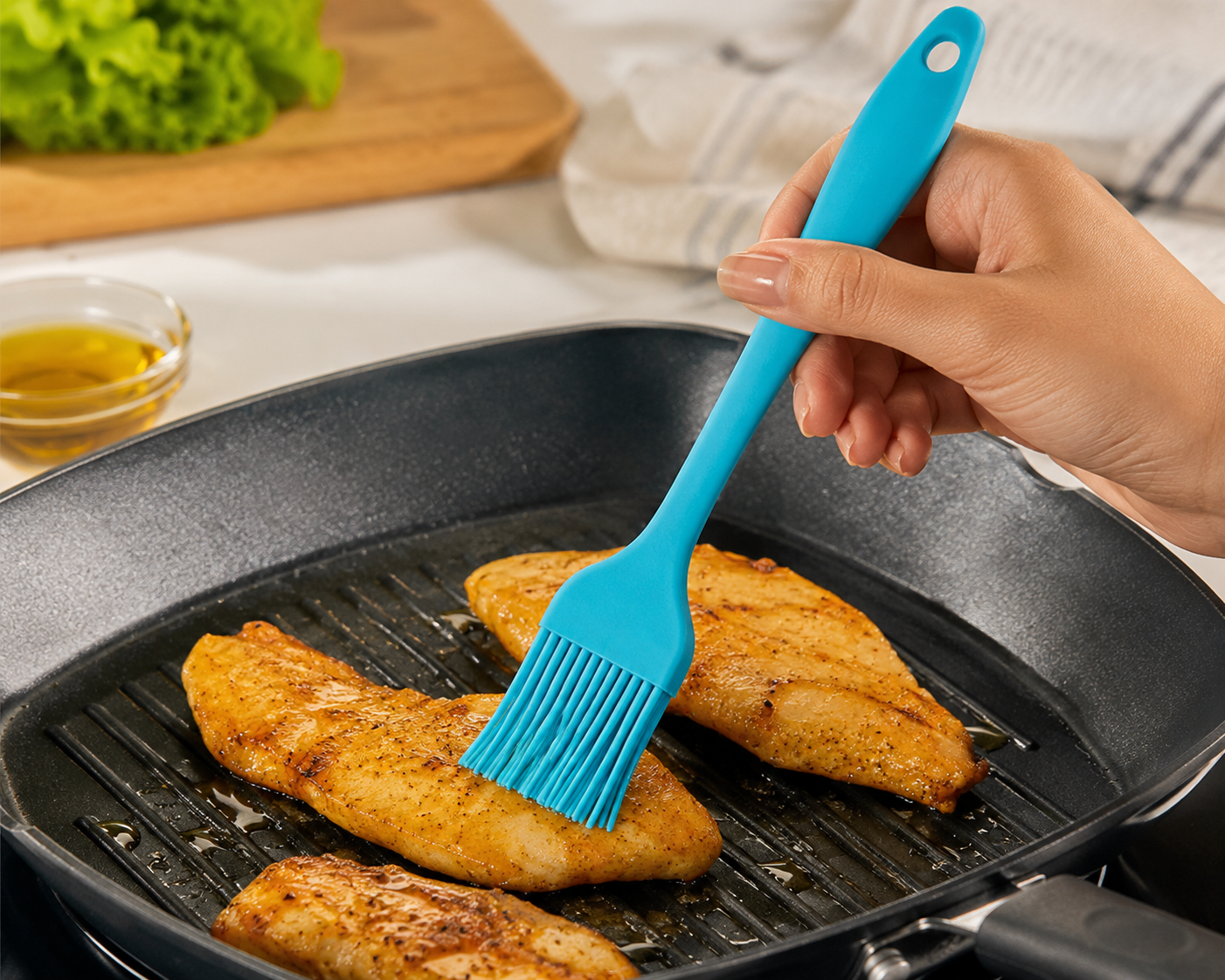 Silicone Brush – Best Premium Heat Resistant Kitchen Brush 1 Pc (Blue) - Image 4